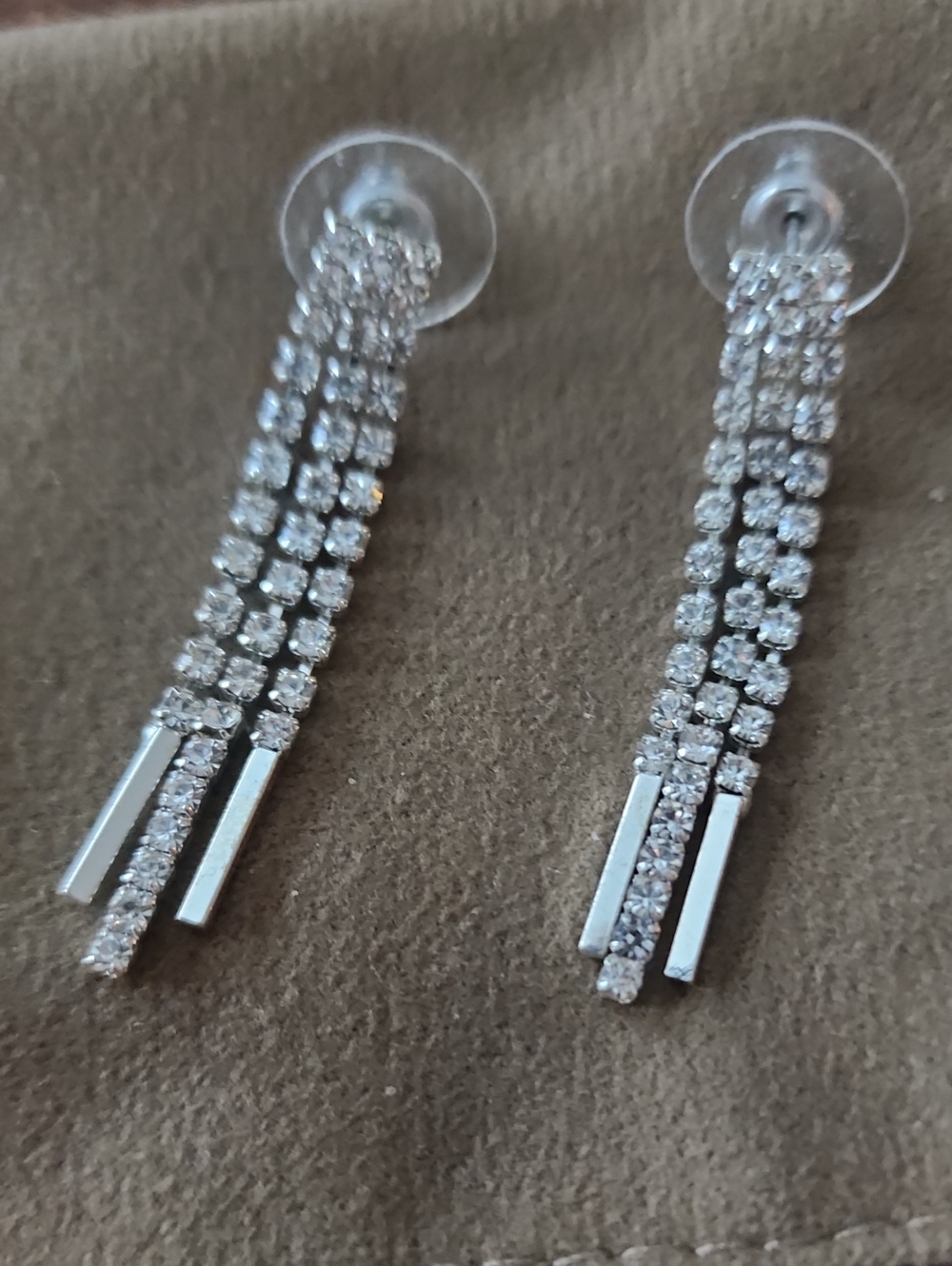 Elegant Silver-Tone Crystal Drop Earrings - Silver
